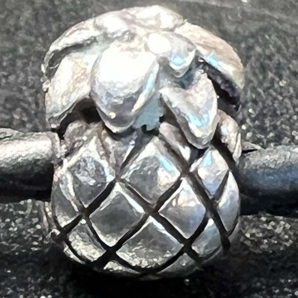 Pandora Moments Black Leather Sterling Silver 925 Acorn Charm Bracelet - Picture 6 of 8